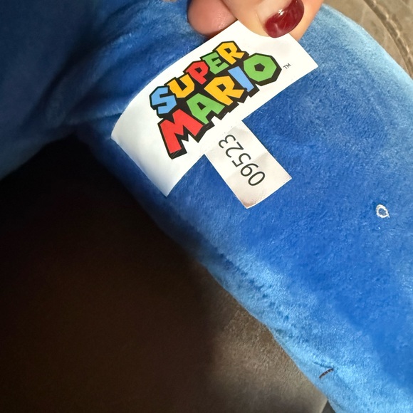 Nintendo Luigi Large Plush 3 ft Super Mario Stuffed Toy Green and Blue Outfit - Picture 2 of 4